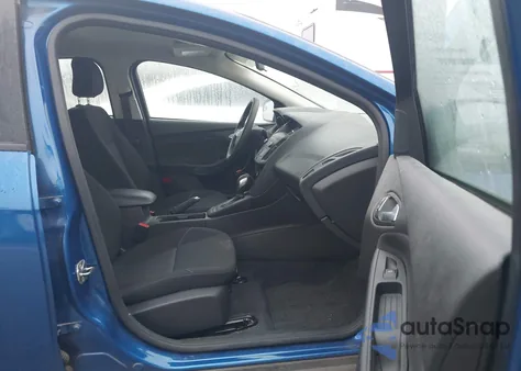 2018 Ford Focus Se z USA, uszkodzony, nr VIN 1FADP3FE5JL211816
